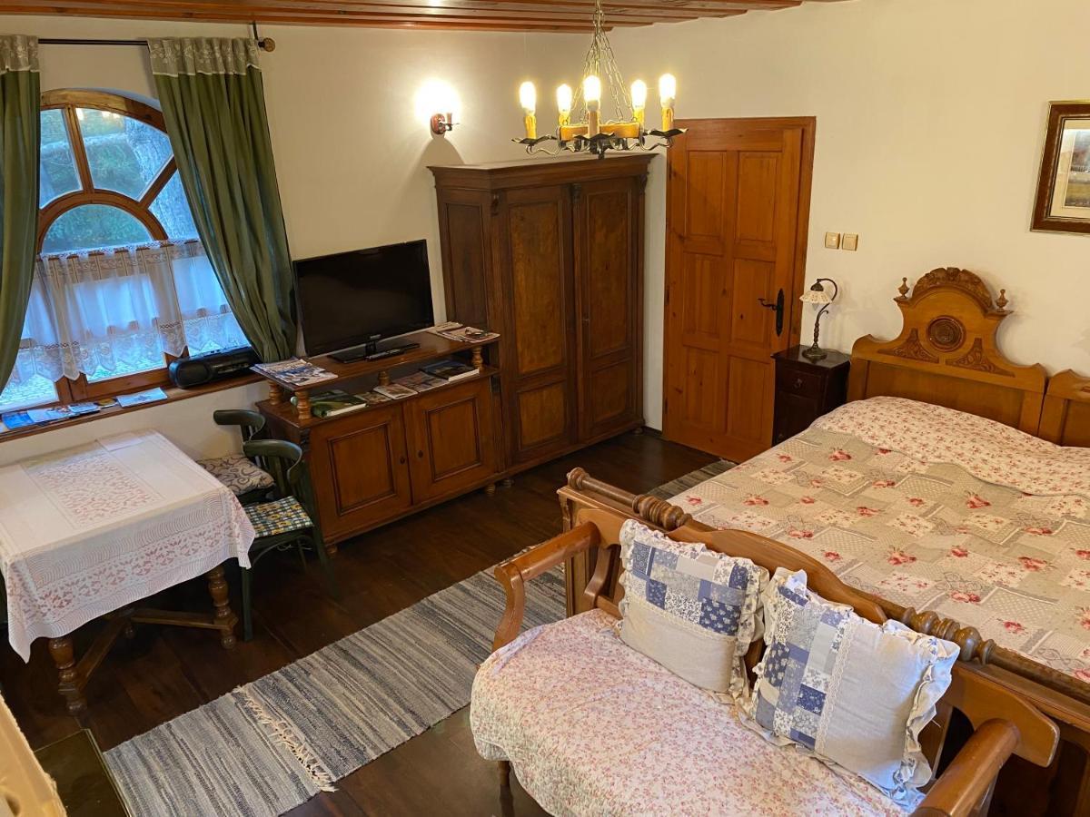 Oereghaz 1839 Hotel โชปาค ภายนอก รูปภาพ