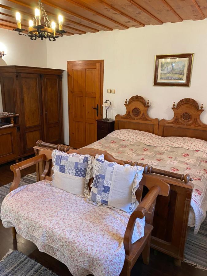 Oereghaz 1839 Hotel โชปาค ภายนอก รูปภาพ